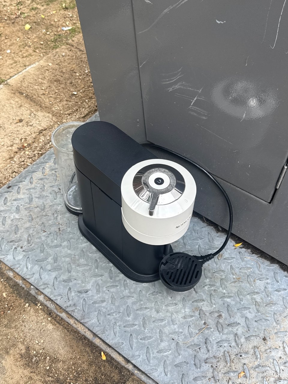 Nespresso machine, doesn’t work that well anymore