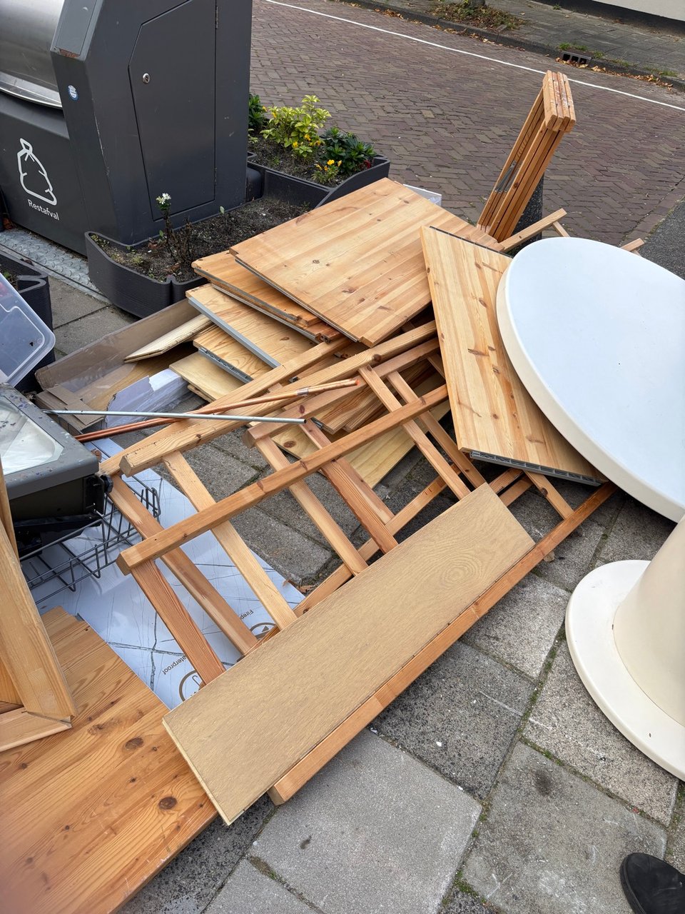 Lundia planken en 4 zijsteunen 50 cm diep