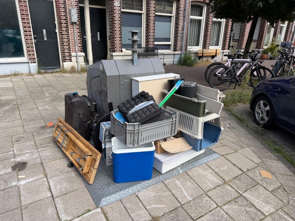 2 good Dog benches, coolerbox, bench, suitcase, 3 boxes of white tiles. All in good condition