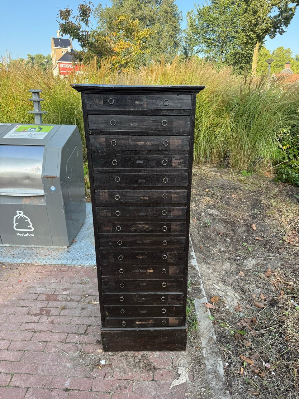 Vintage apothekerskast
16:38 geplaatst